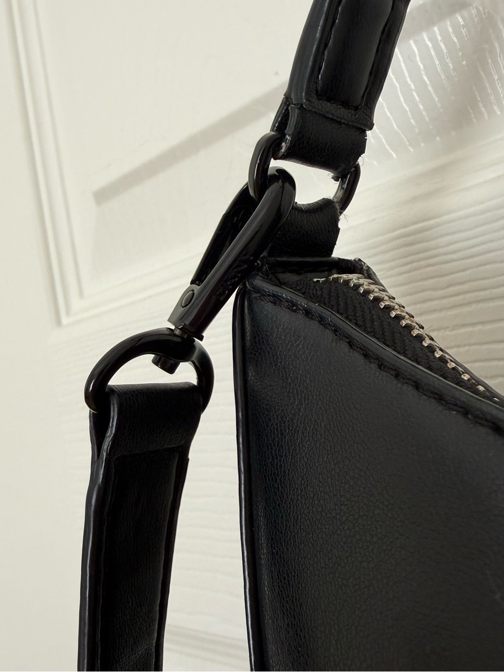 DKNY Black 100% polytheran Shoulder Bag - Women - Picture 9 of 11
